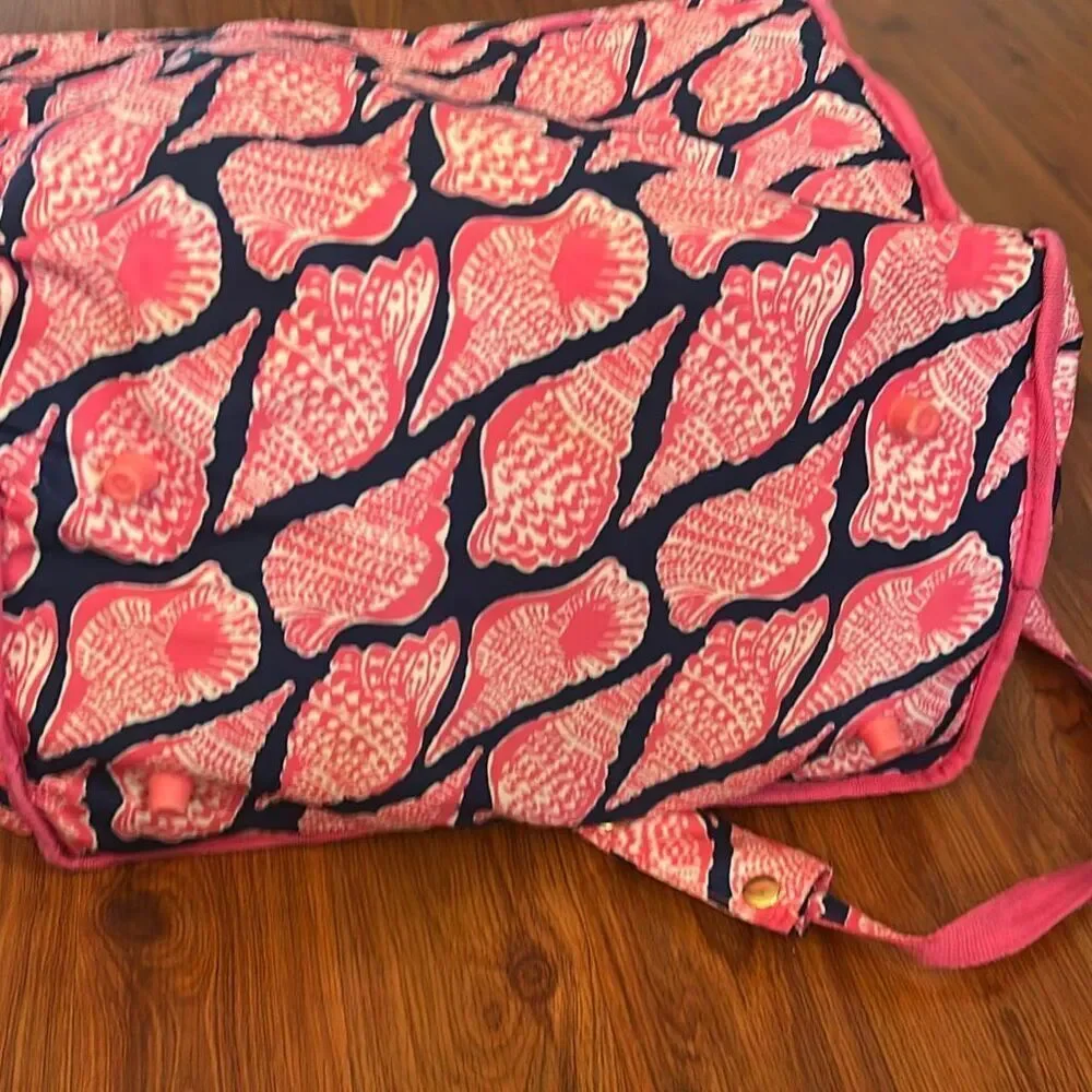 Lily Pulitzer xl shell pink navy cooler insulated tote bag beach summer